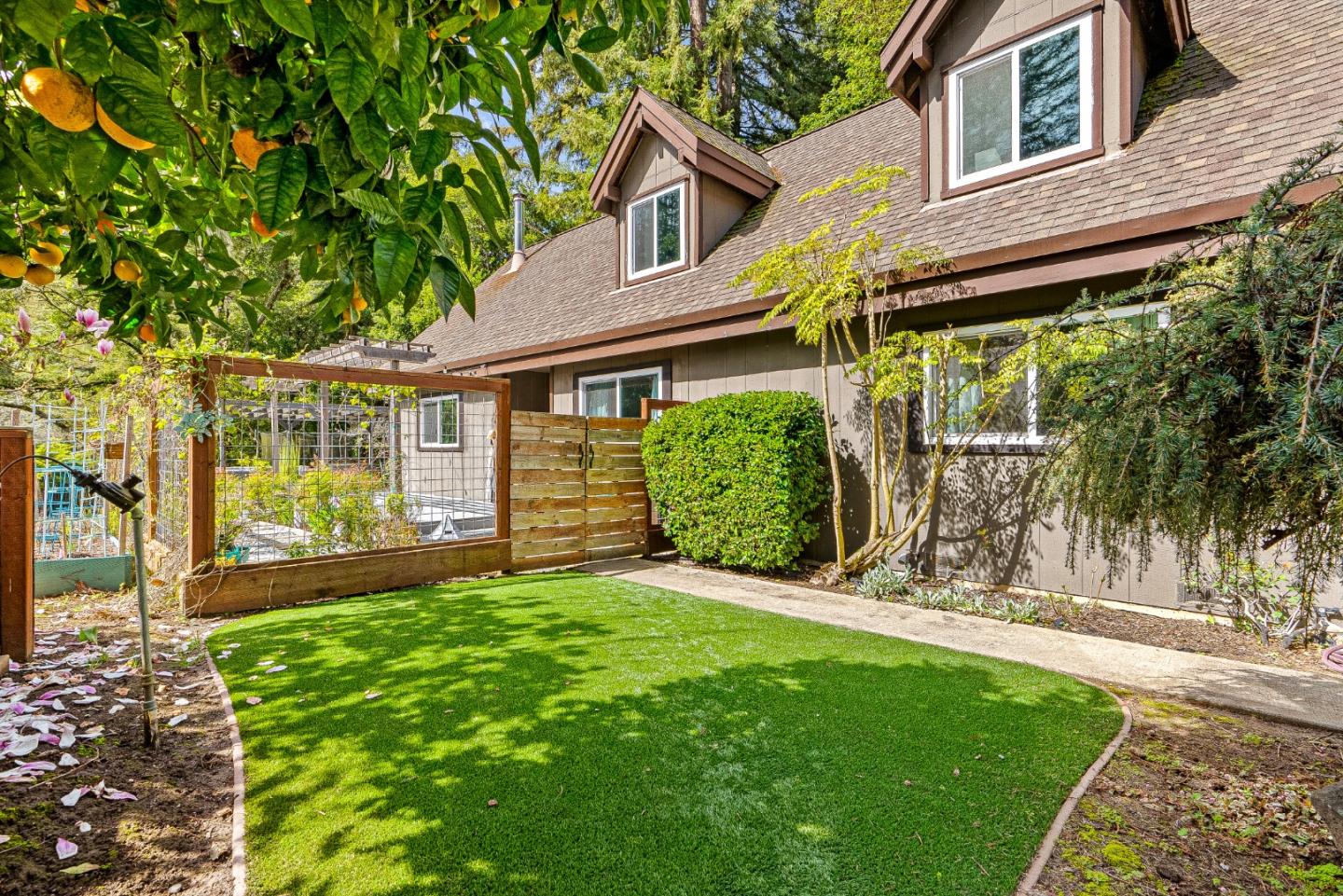 722 Eureka Canyon Road