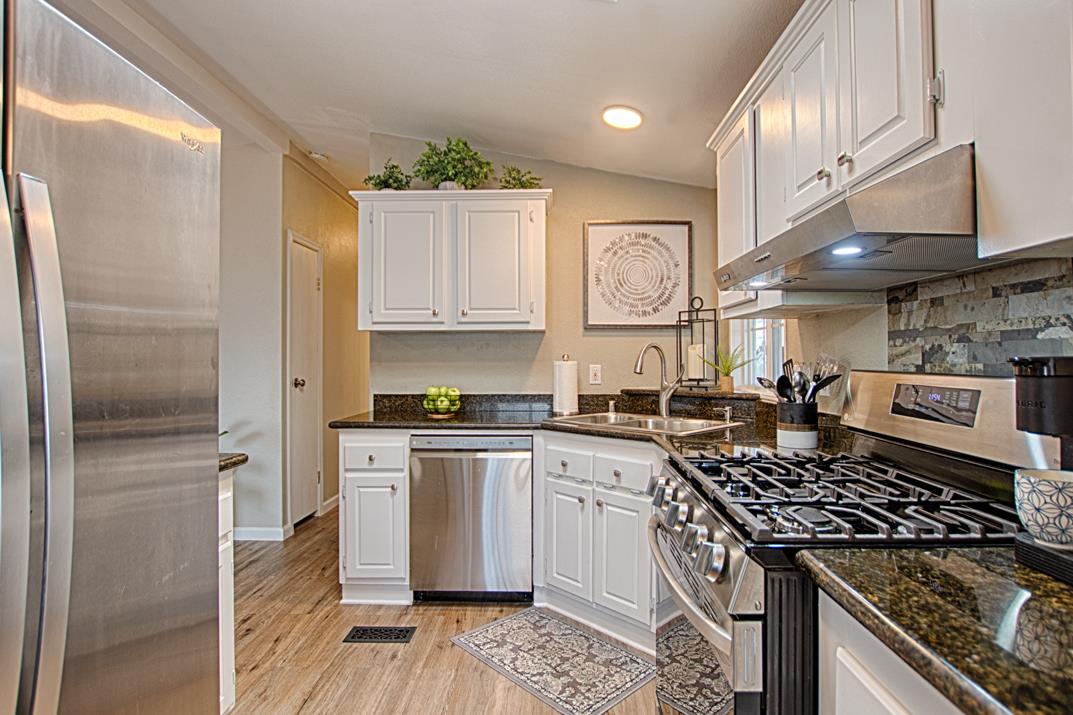3710 Gross Road Unit: 17