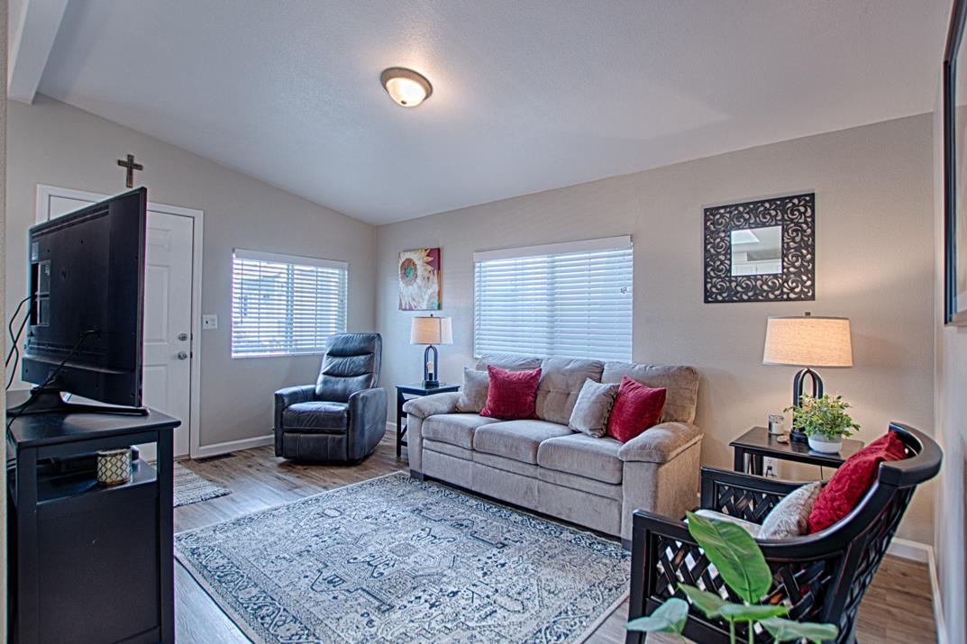 3710 Gross Road Unit: 17