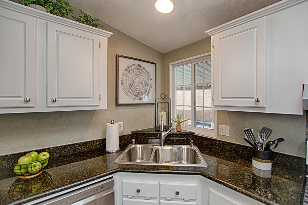 3710 Gross Road Unit: 17