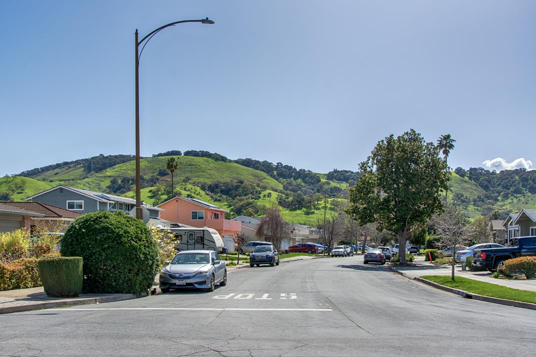 567 Suisse Drive