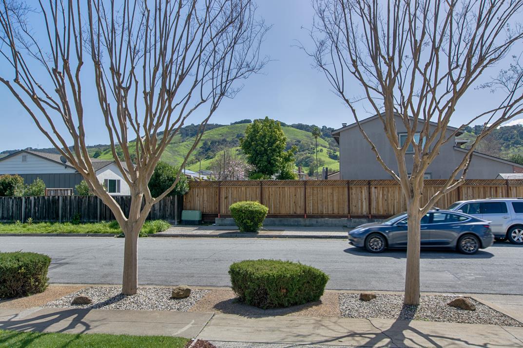567 Suisse Drive