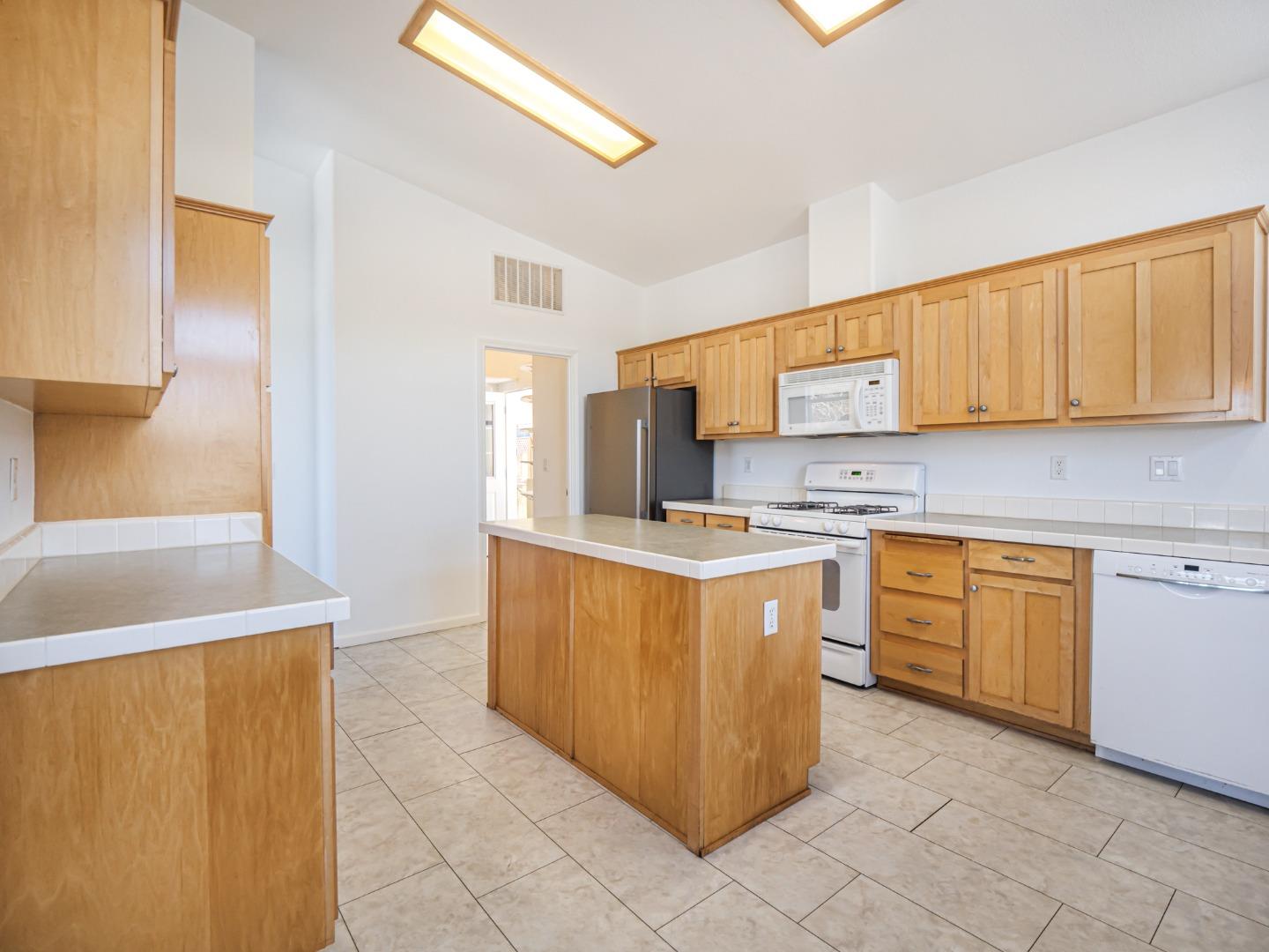 444 Whispering Pines Drive Unit: 51