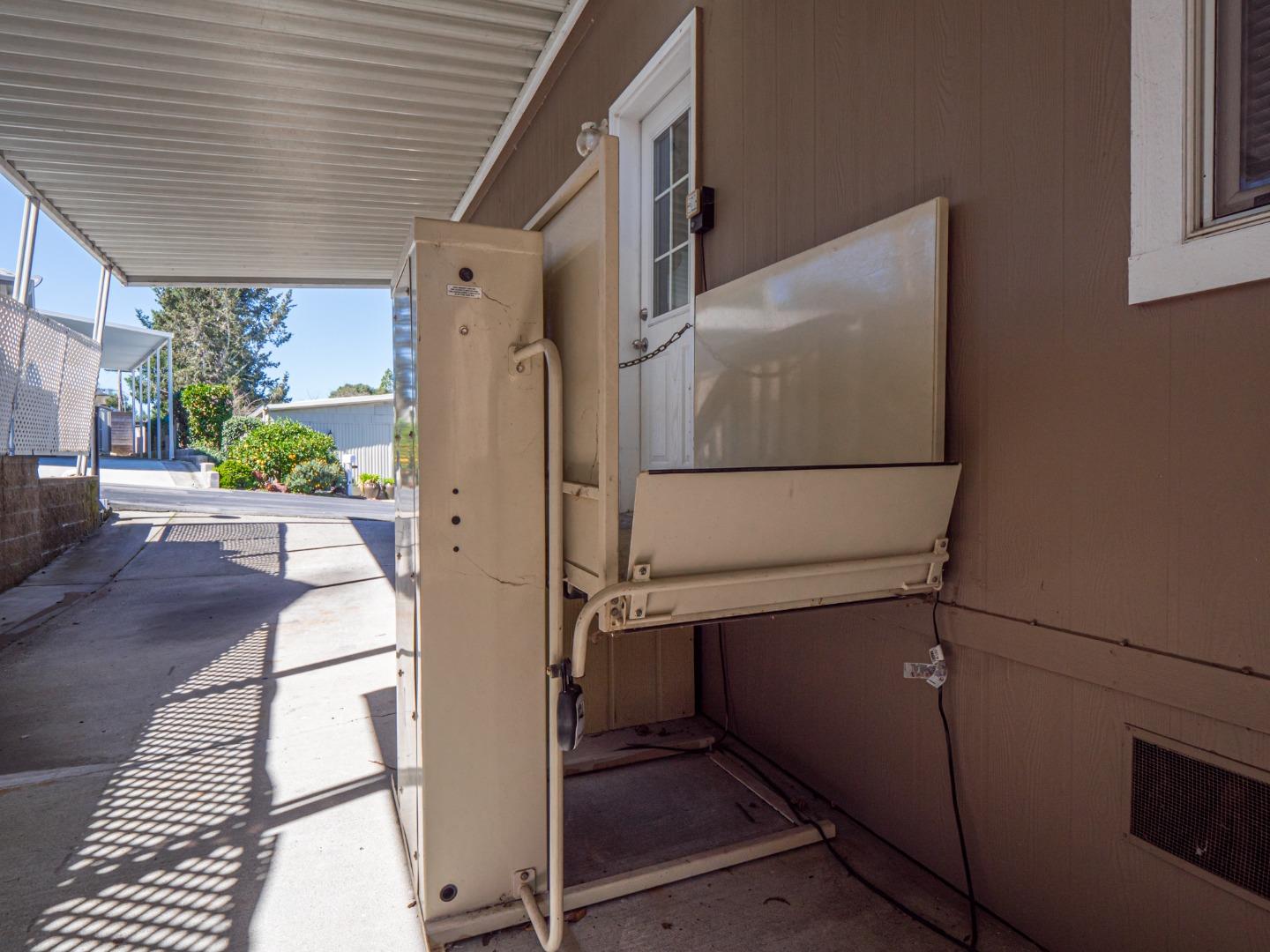 444 Whispering Pines Drive Unit: 51