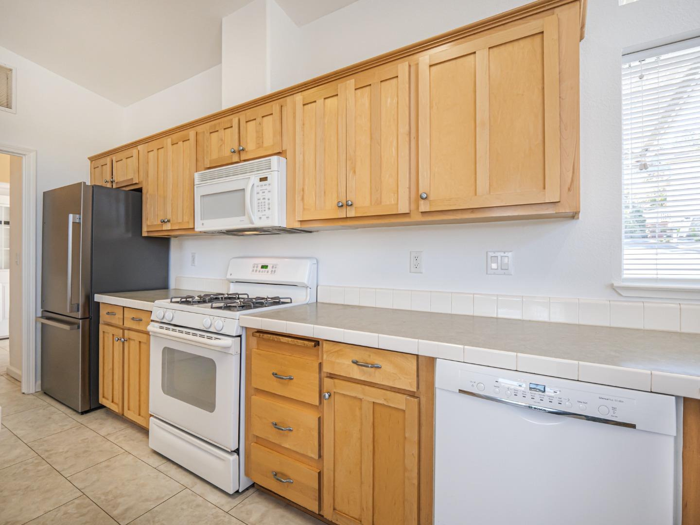 444 Whispering Pines Drive Unit: 51