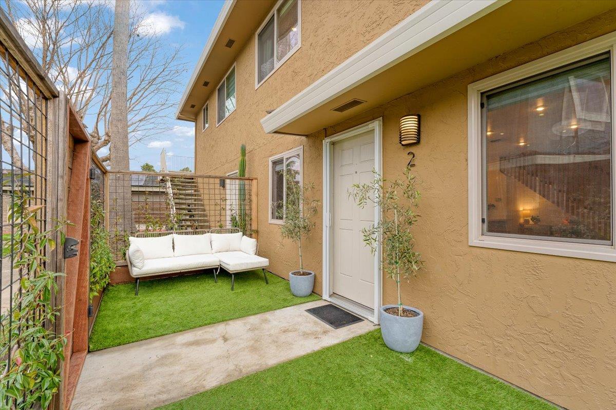 1420 Ruby Court 2