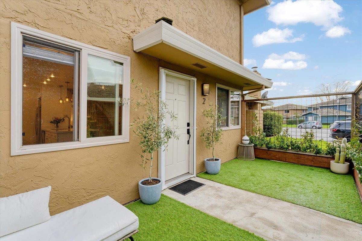 1420 Ruby Court 2