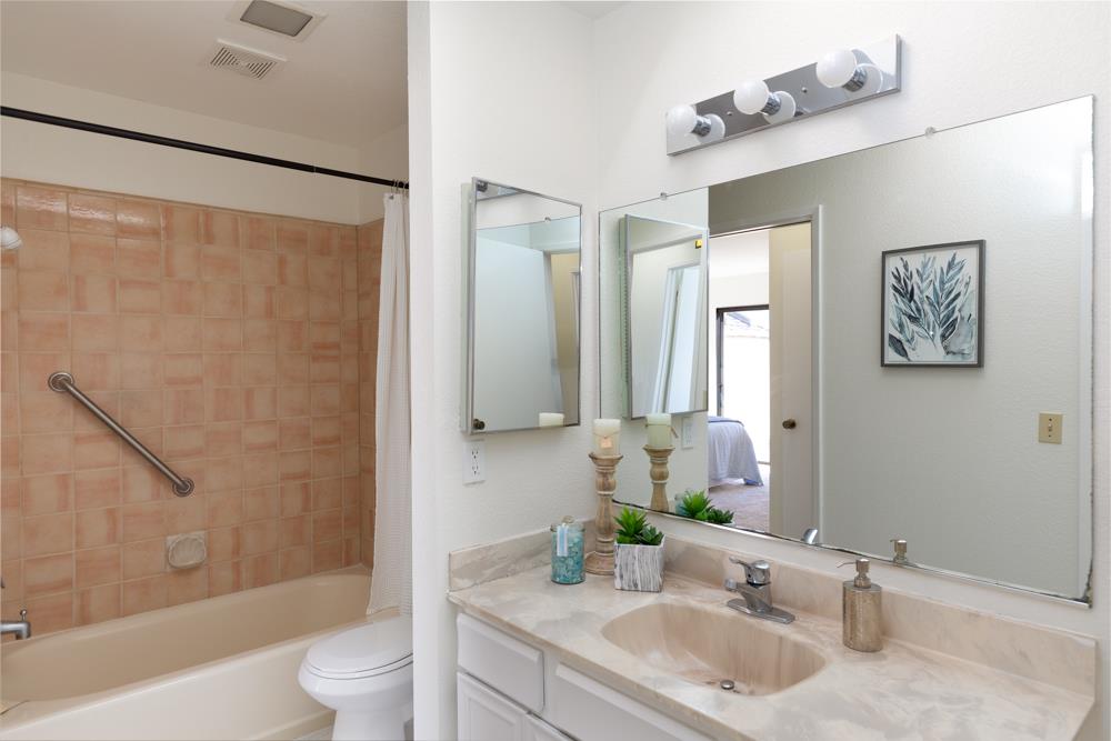 247 Arroyo Seco