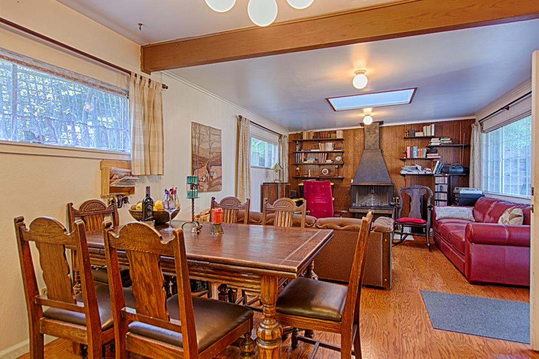 15 Mound Avenue