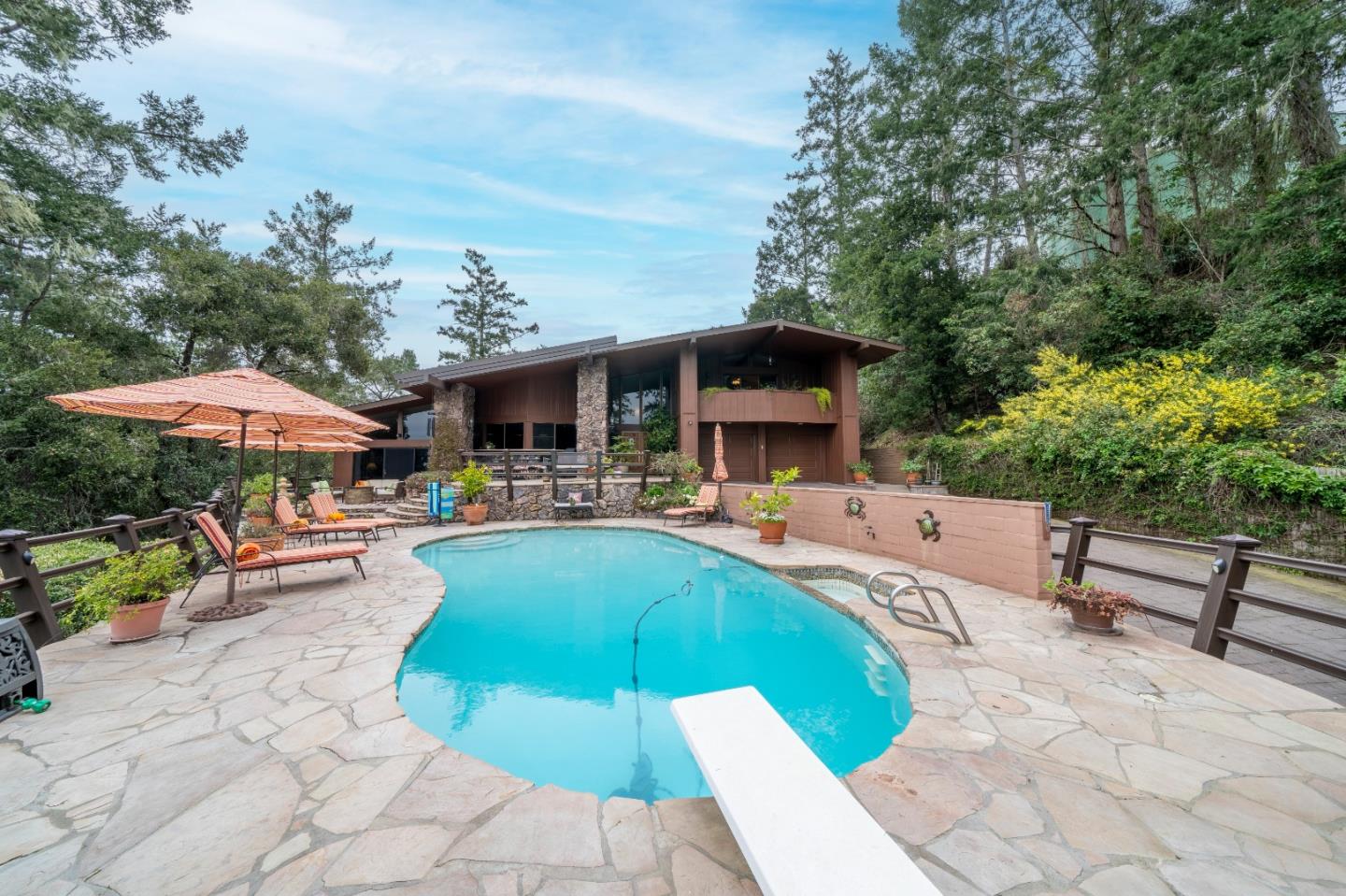 2630 Huntington Drive