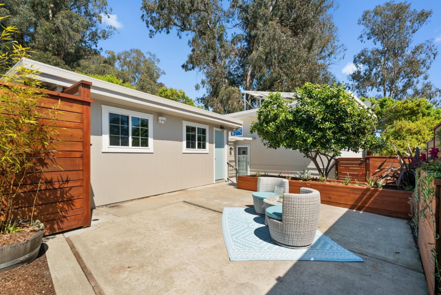 3460 Hardin Way
