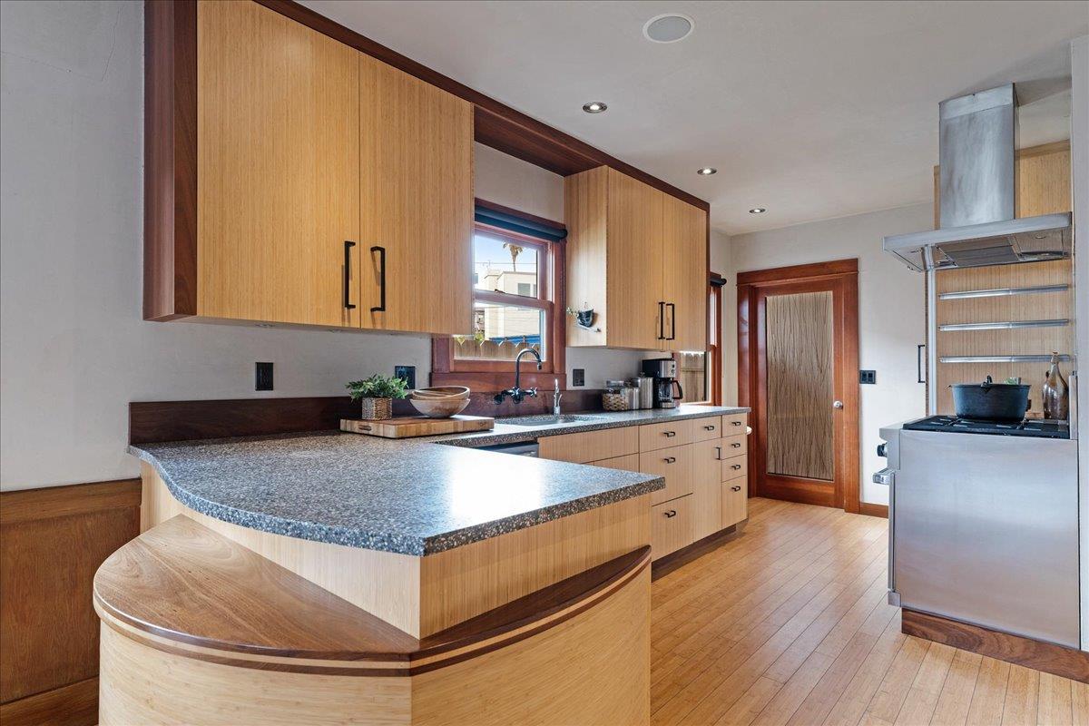 31 Rockview Drive
