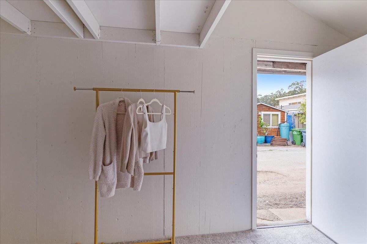 31 Rockview Drive