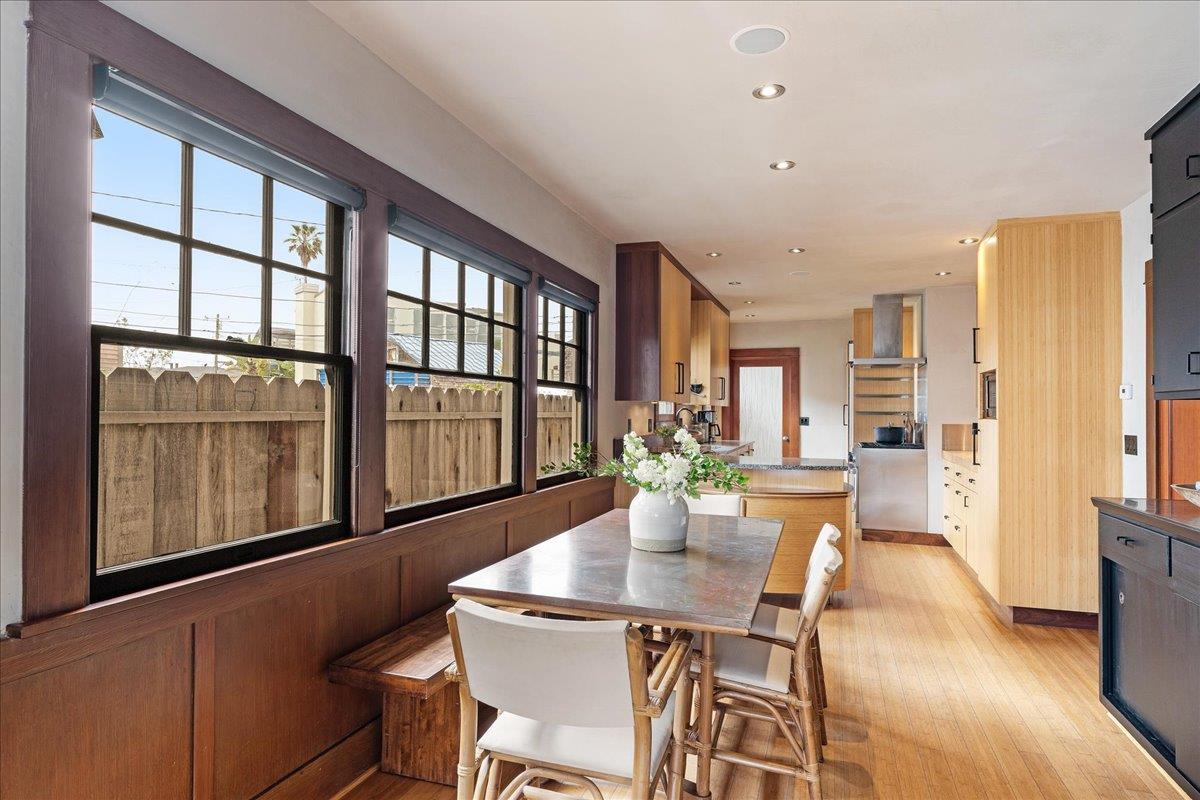 31 Rockview Drive