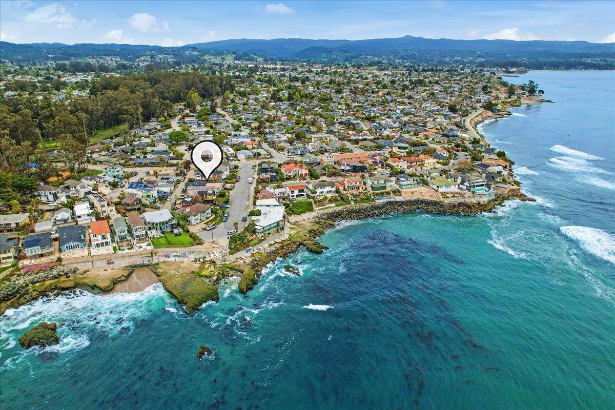 31 Rockview Drive
