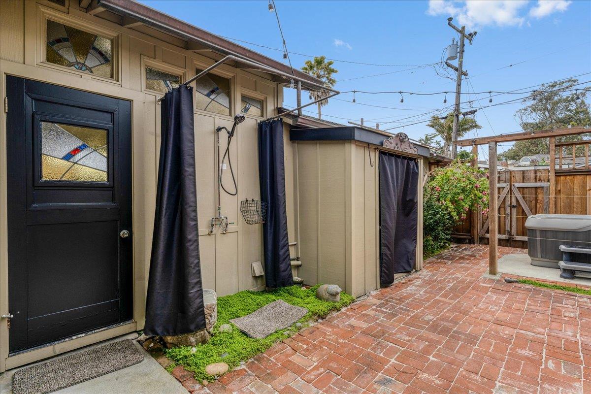 31 Rockview Drive