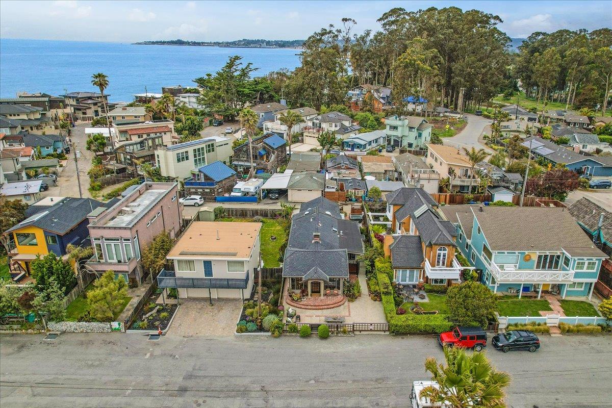 31 Rockview Drive