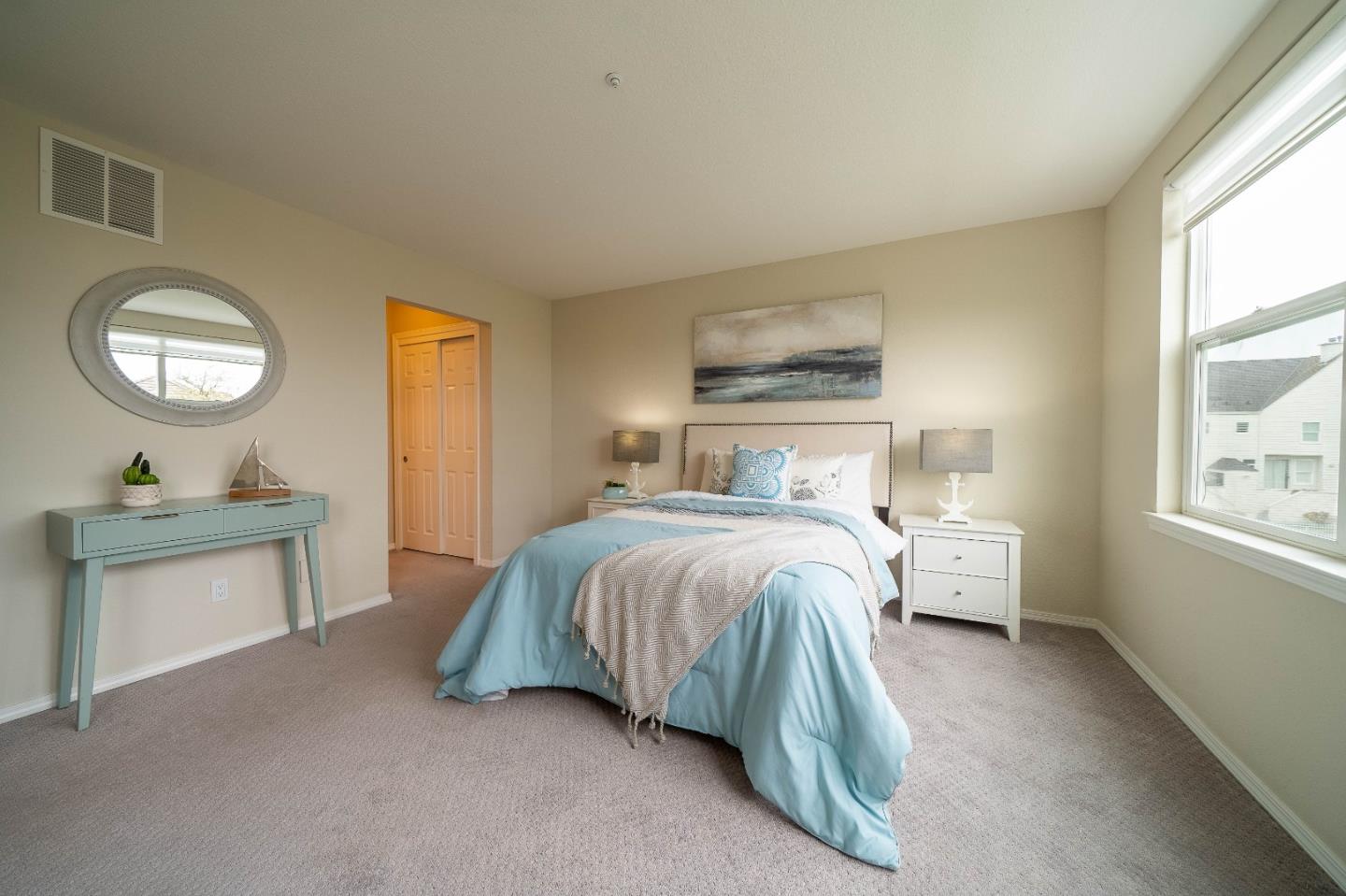 200 West Cliff Drive 24