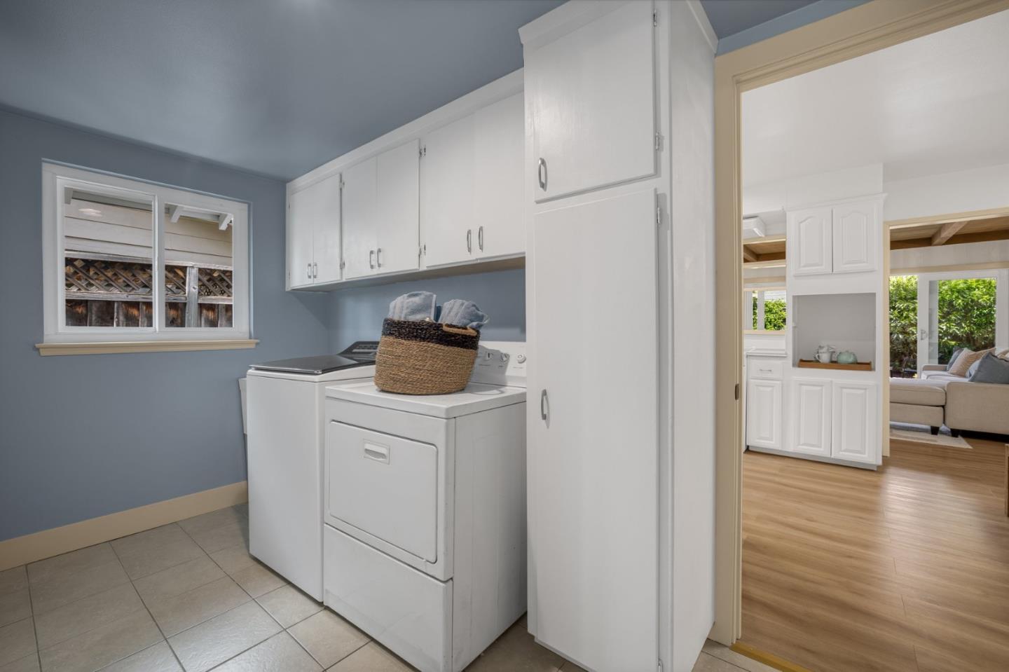 2864 Gardendale Drive