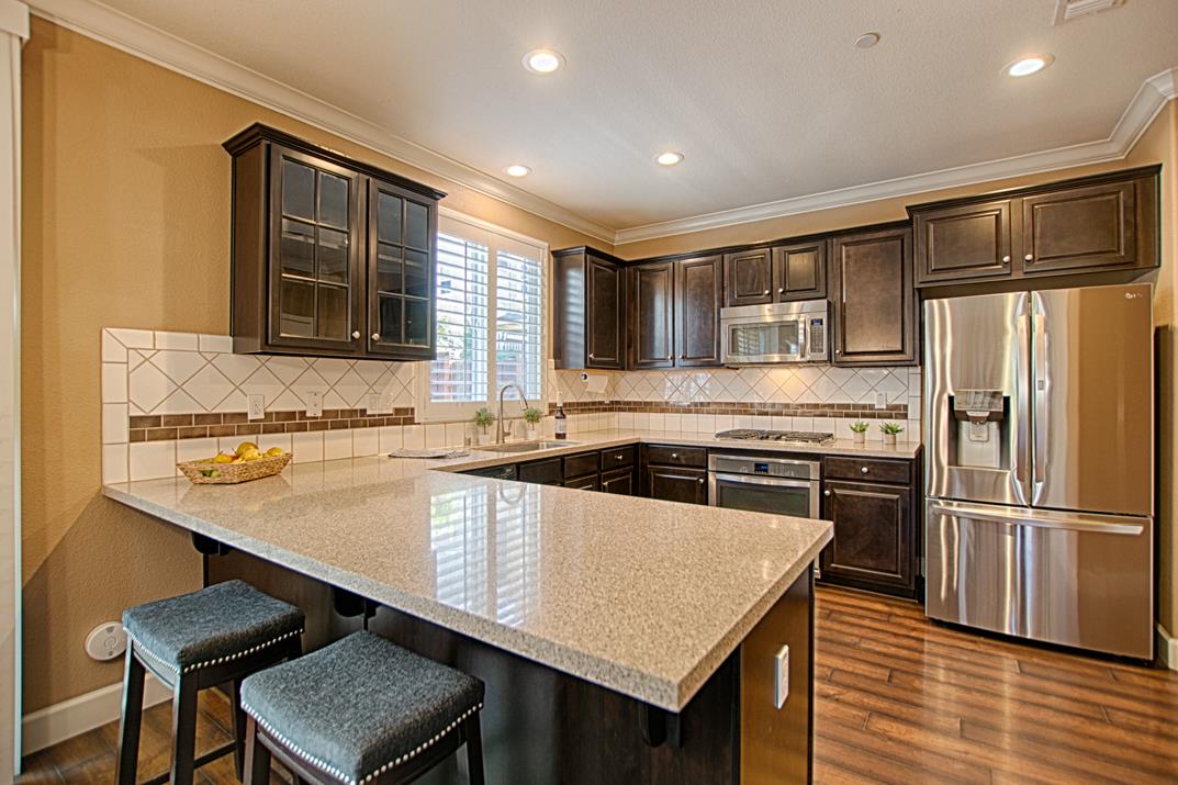 105 Meadowview Lane