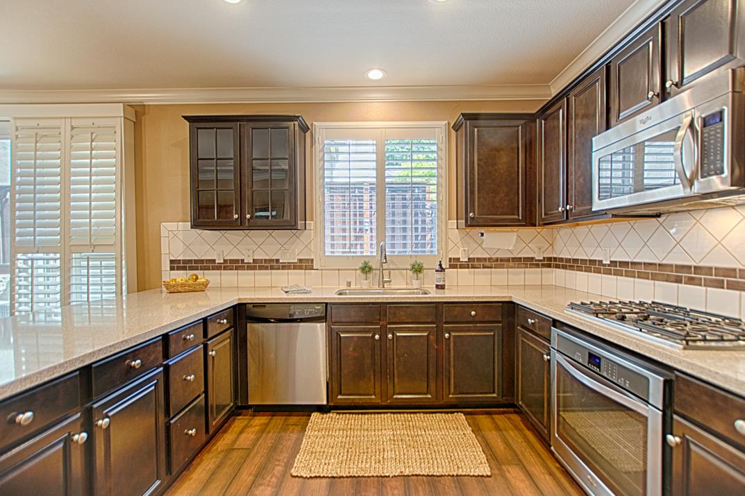 105 Meadowview Lane