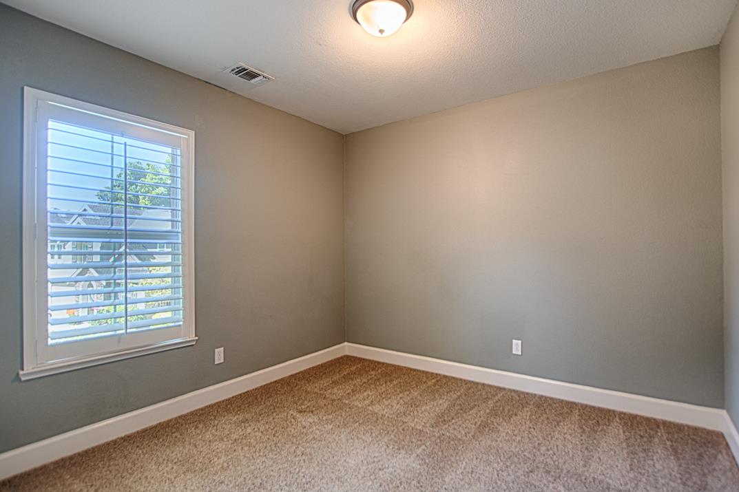105 Meadowview Lane