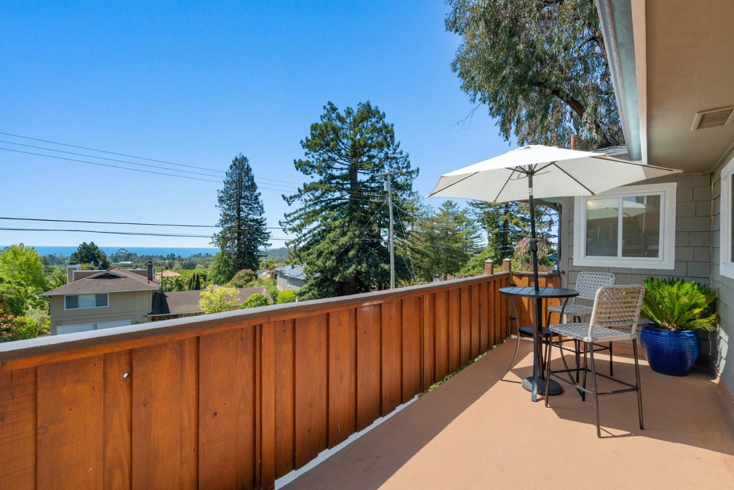 7051 Mesa DR