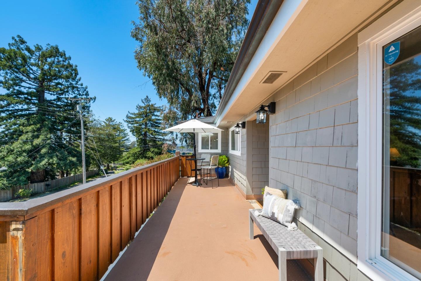 7051 Mesa DR