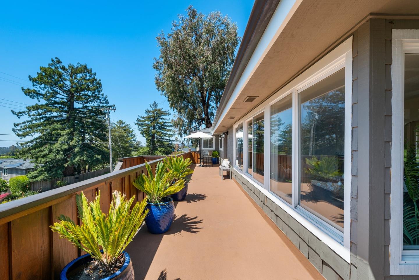 7051 Mesa DR