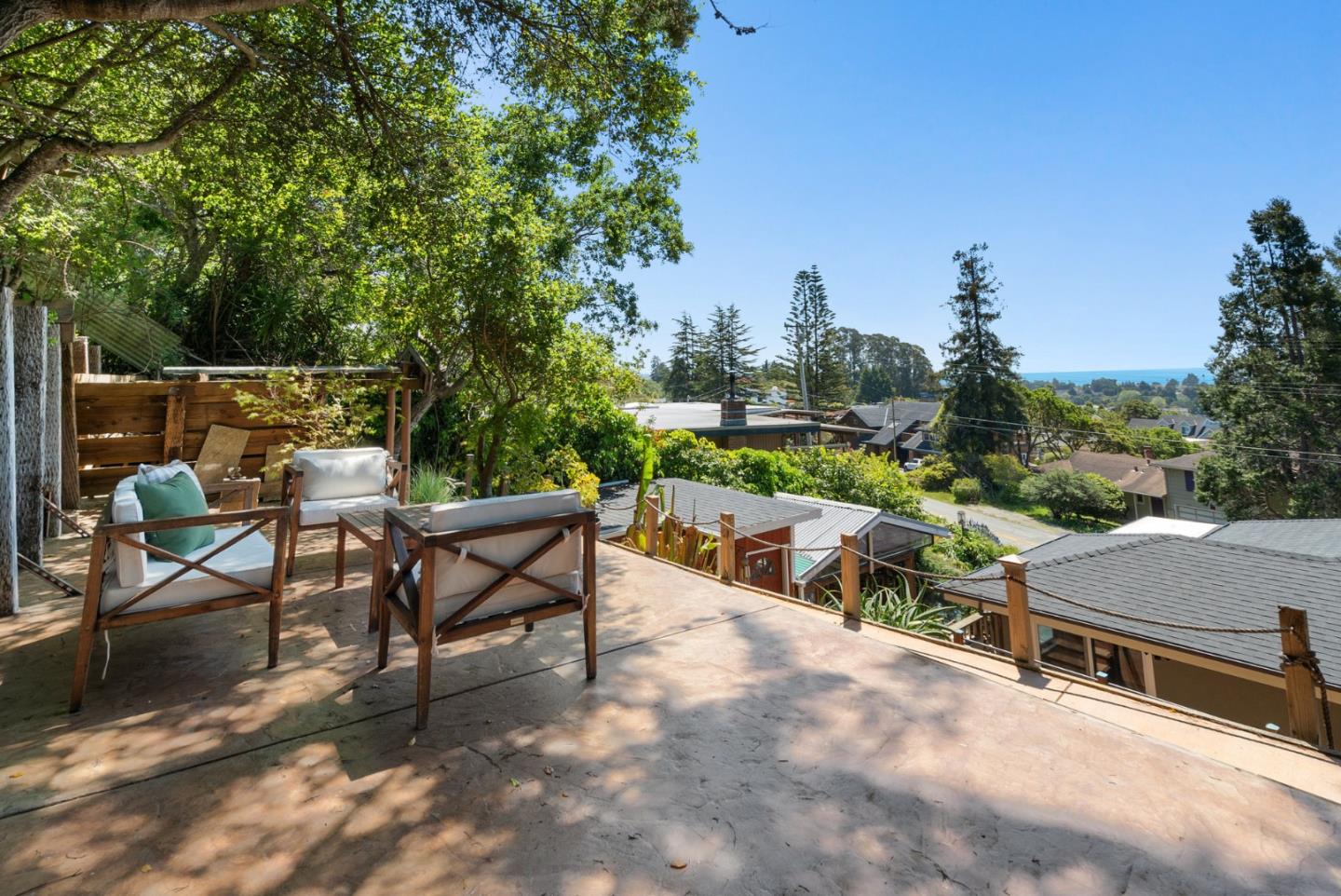 7051 Mesa DR