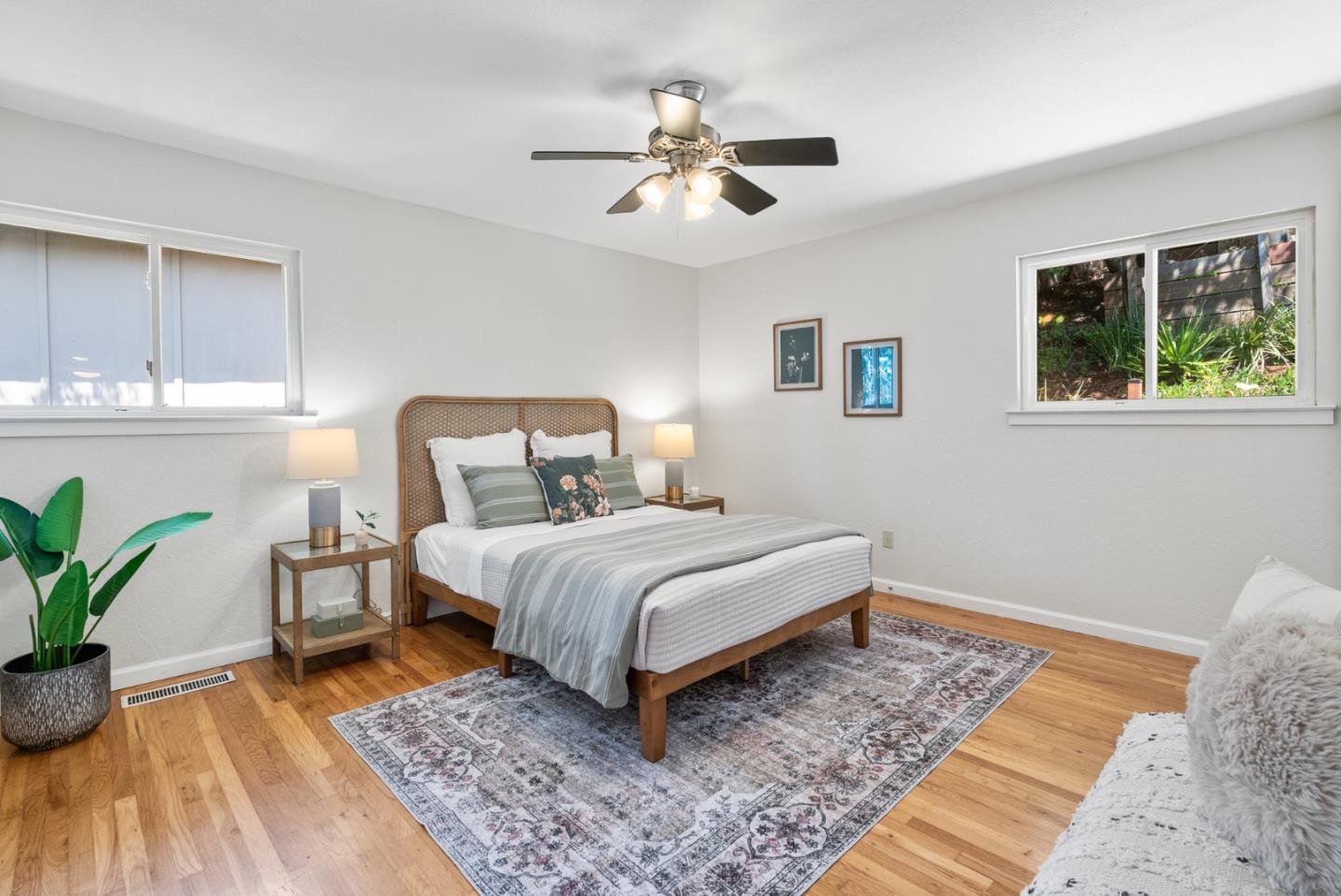 7051 Mesa DR