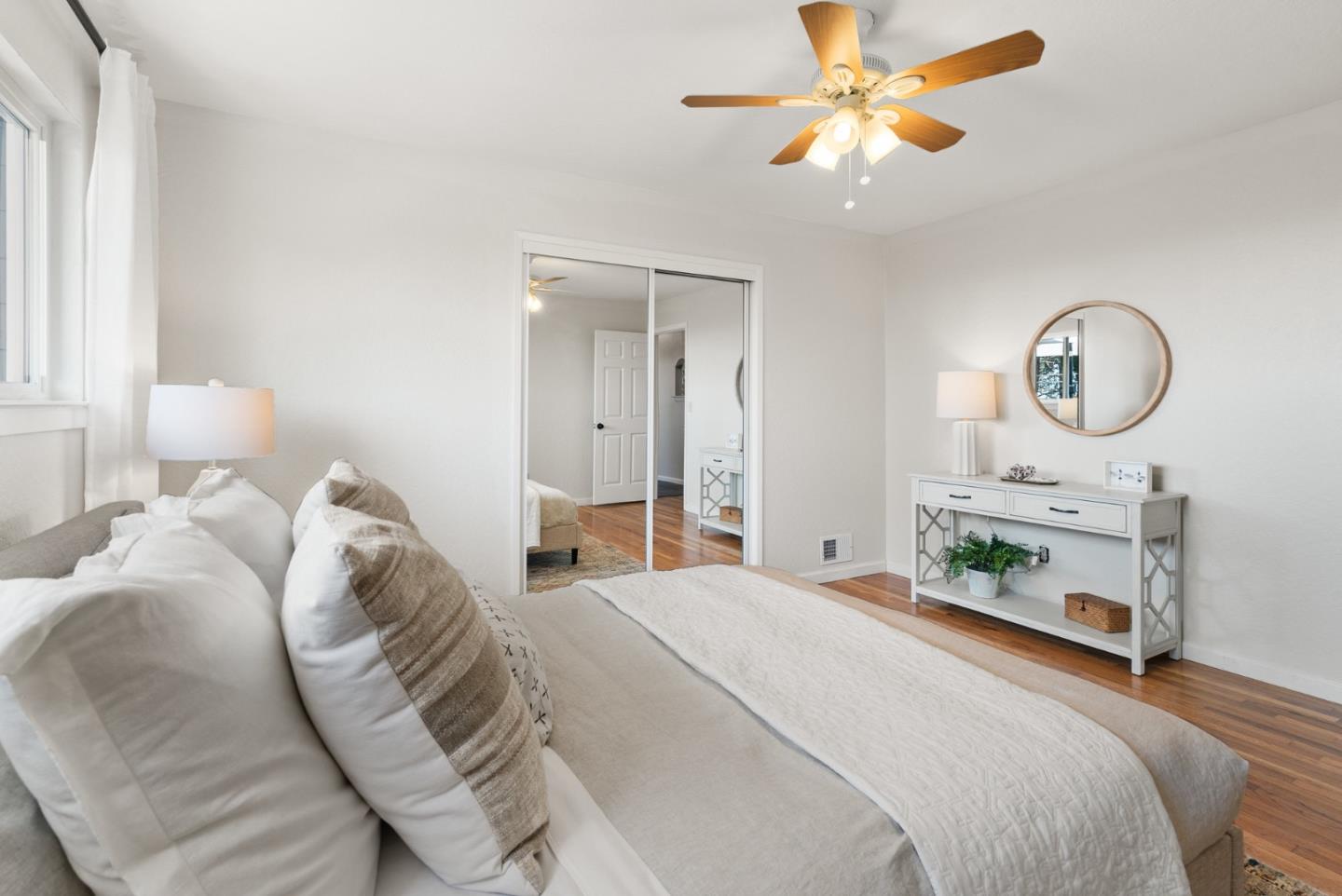 7051 Mesa DR