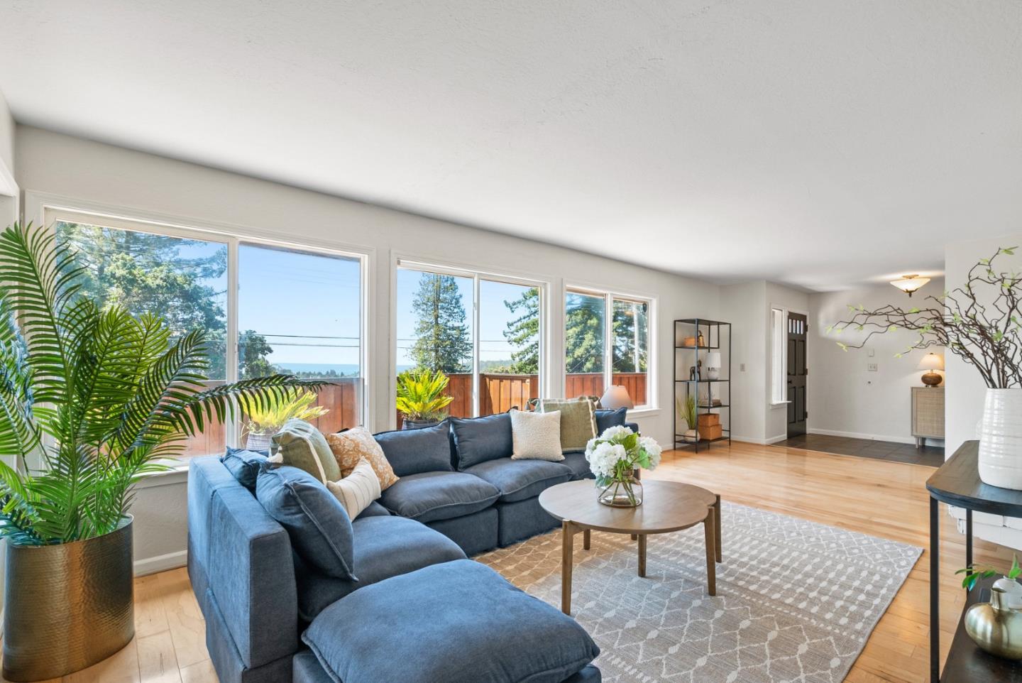 7051 Mesa DR