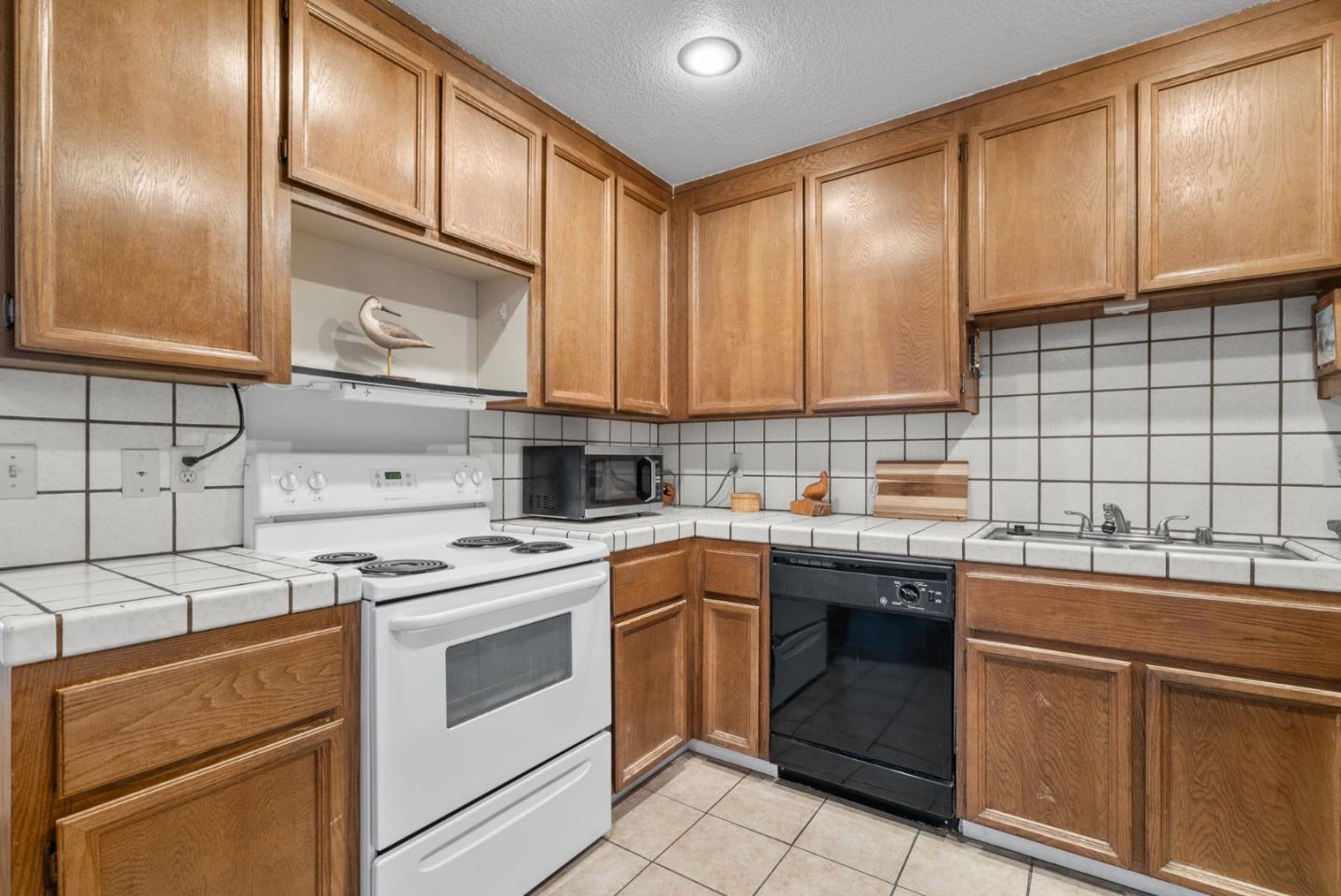 375 Clifford Avenue 312