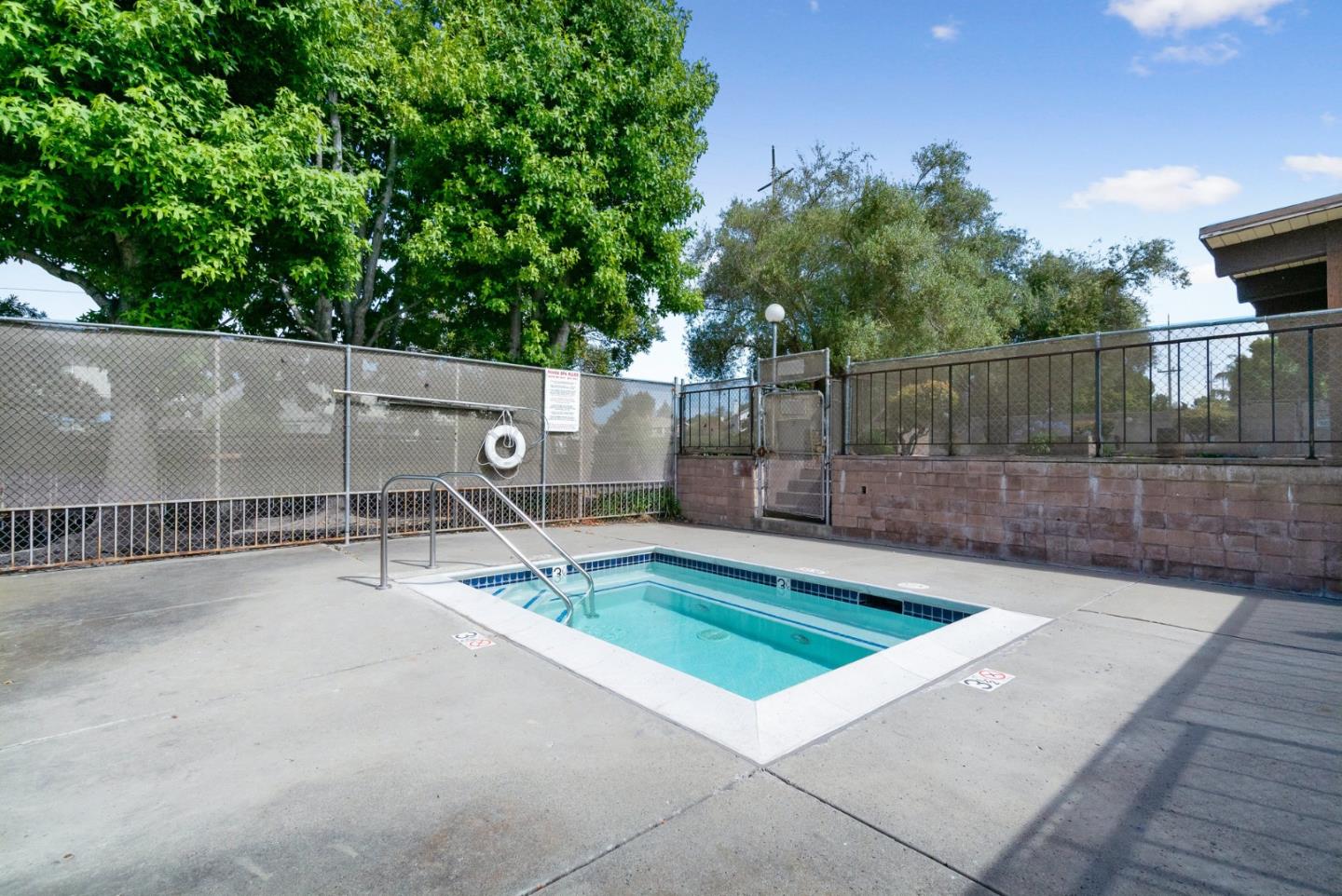 375 Clifford Avenue 312