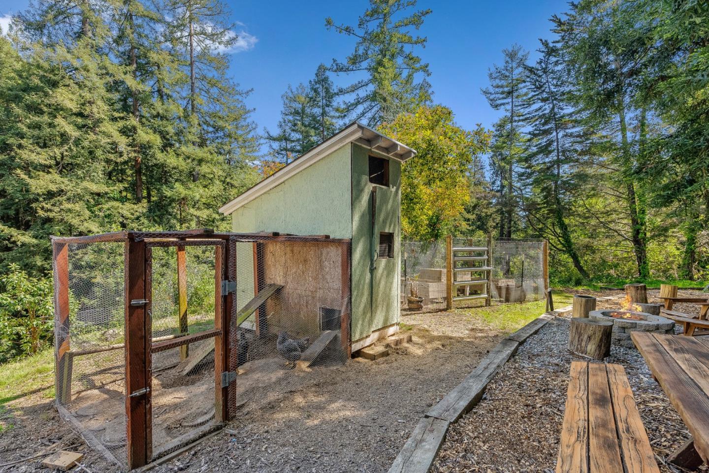 114 Sawyer CIR