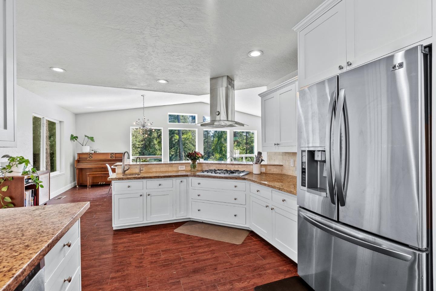 114 Sawyer CIR