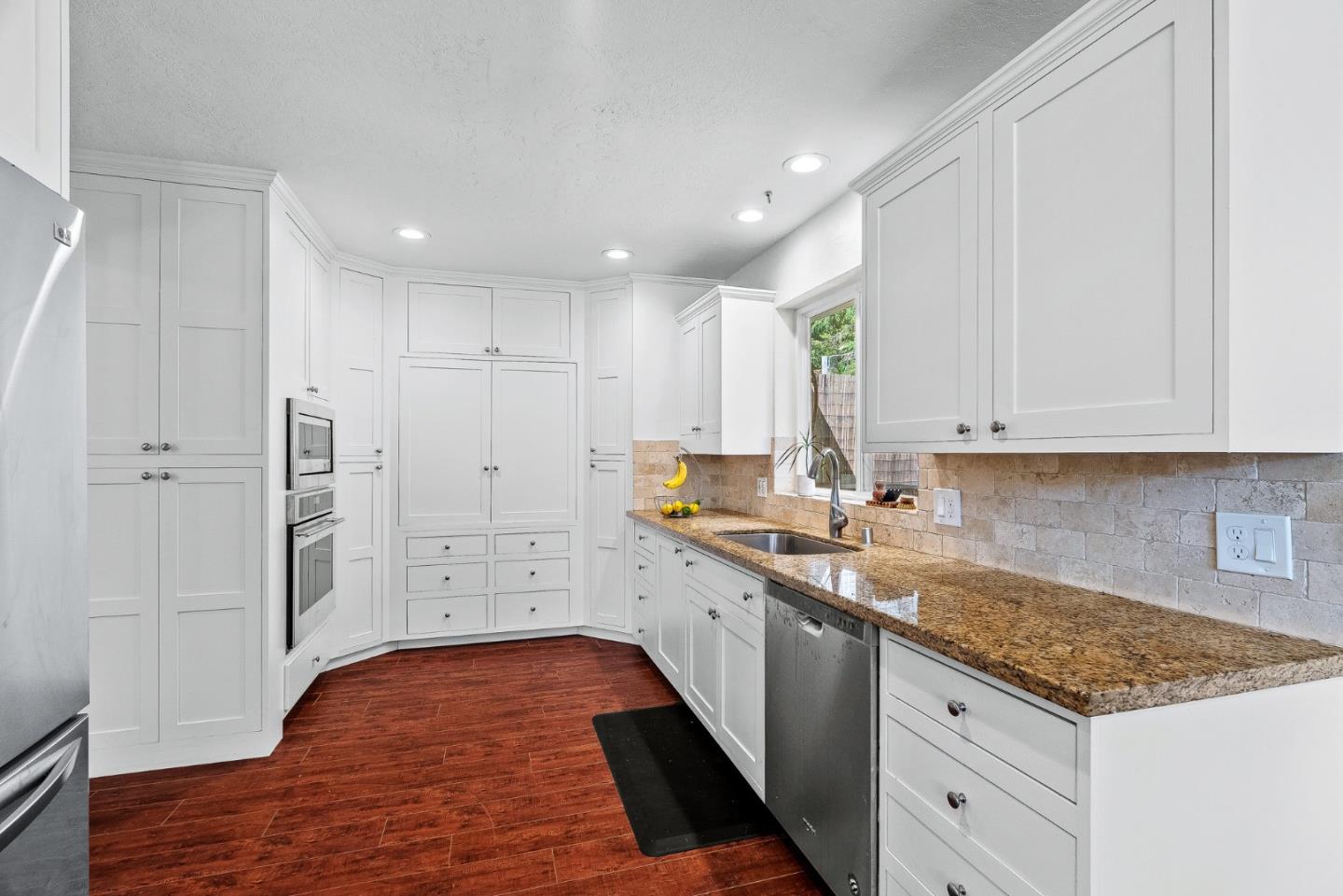 114 Sawyer CIR