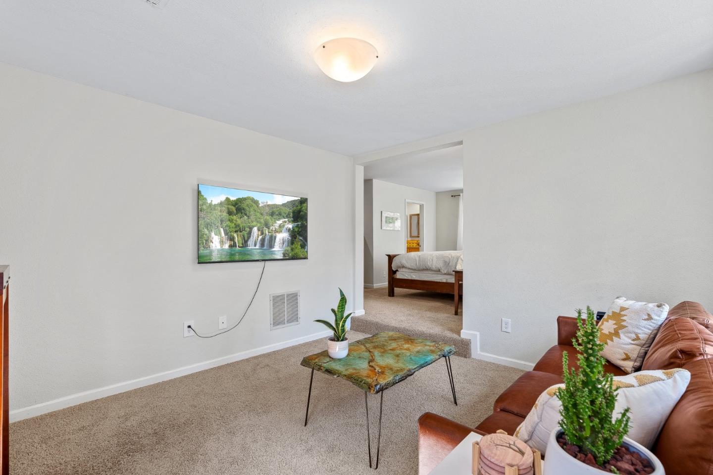 114 Sawyer CIR