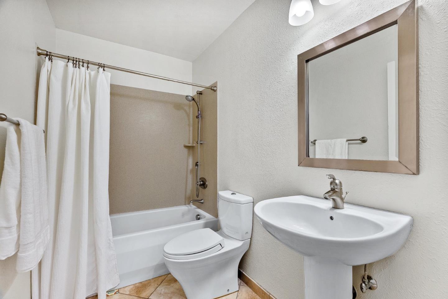 114 Sawyer CIR