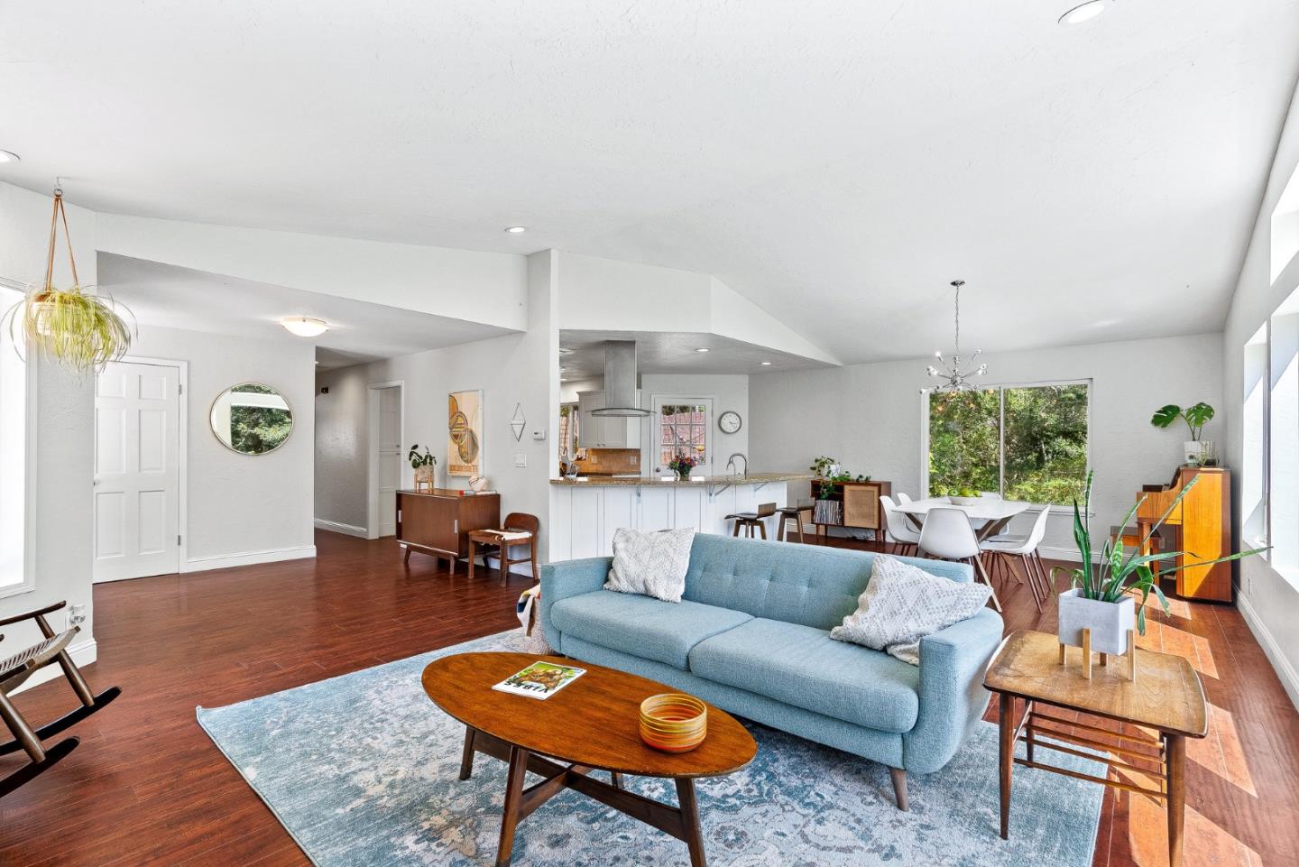 114 Sawyer CIR