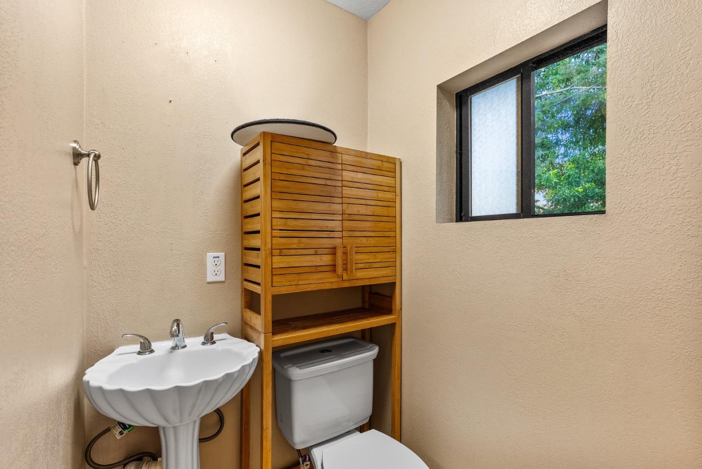 114 Sawyer CIR