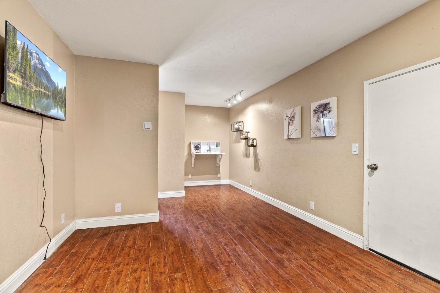 114 Sawyer CIR