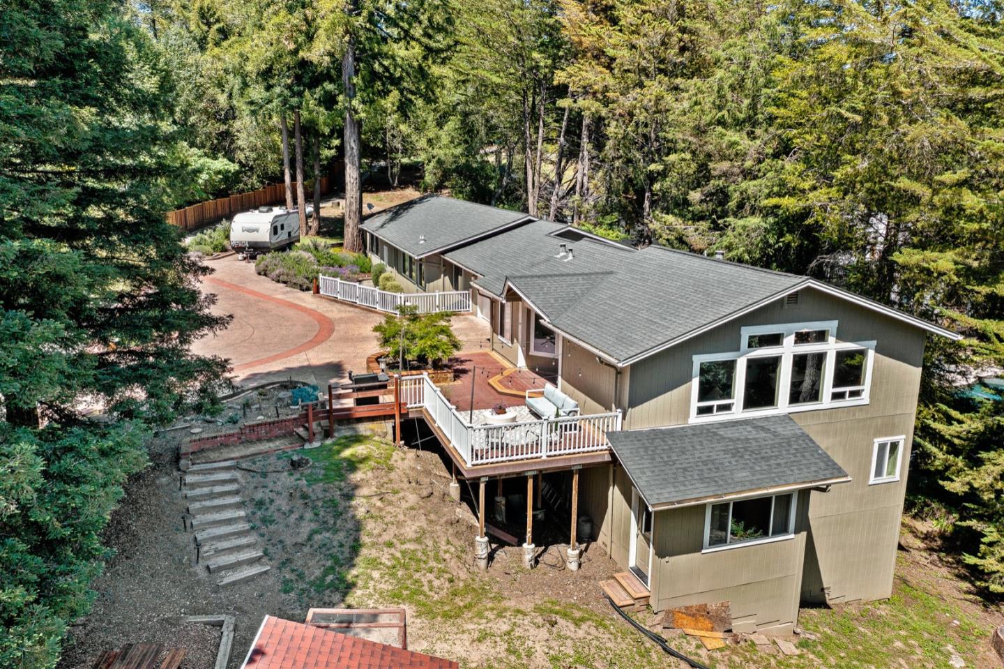 114 Sawyer CIR