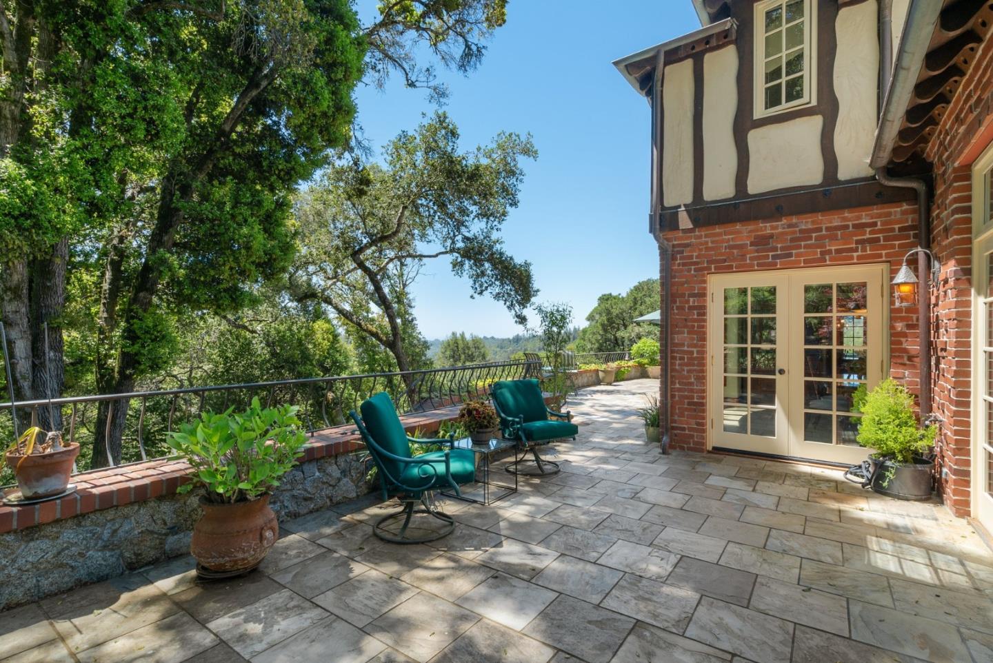 5042 Wildberry Lane