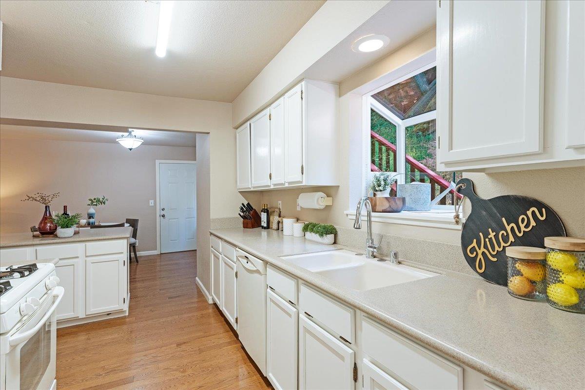 307 Cumora Lane