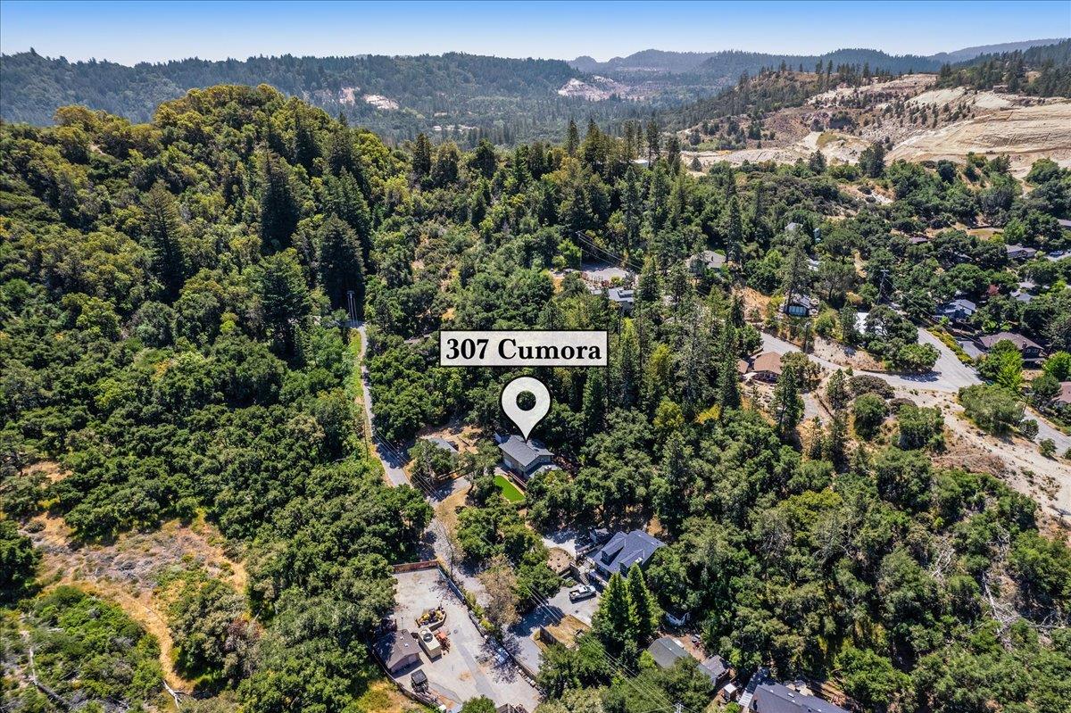 307 Cumora Lane
