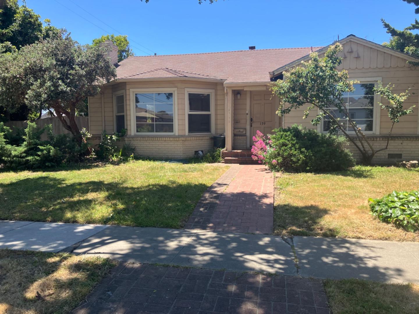 139 North 2nd Street