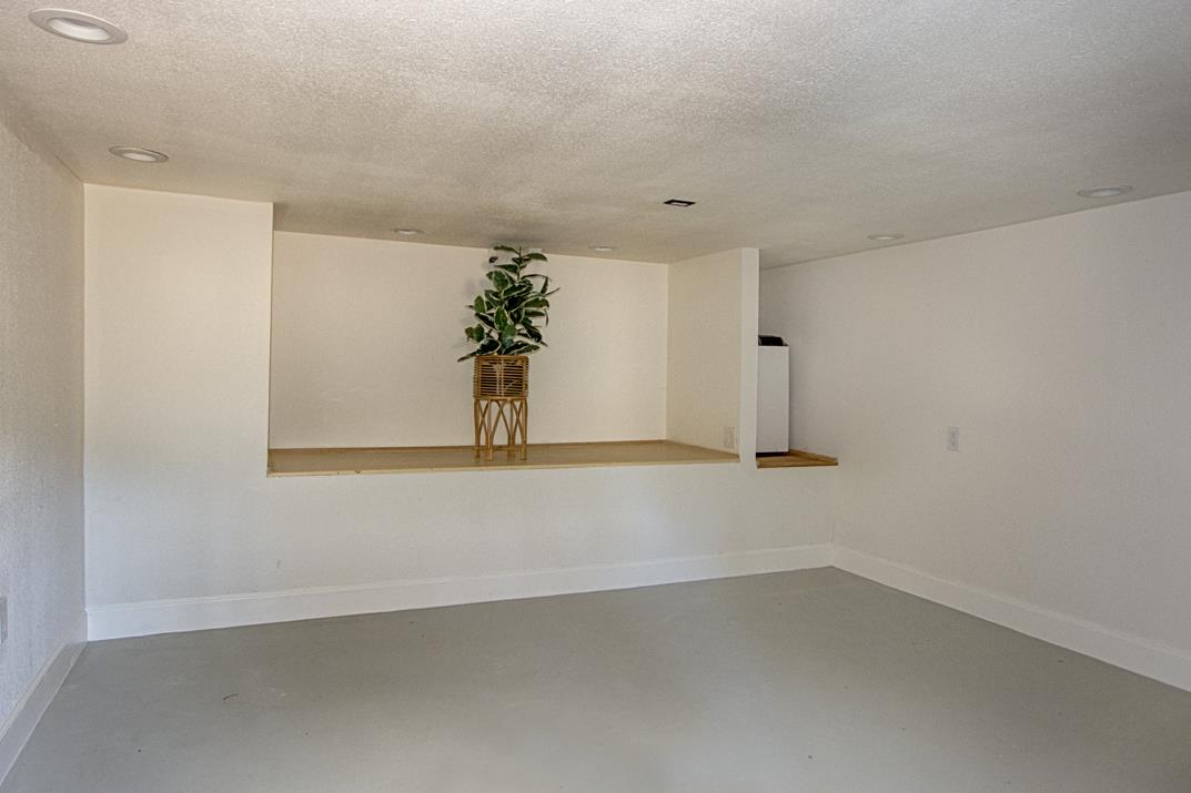430 Tinkers Trail