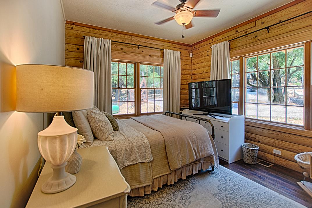 430 Tinkers Trail